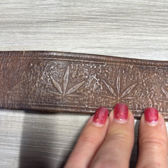 Vintage Chevy belt with hemp leaves Brown Leather Belt - Picture 3 of 8